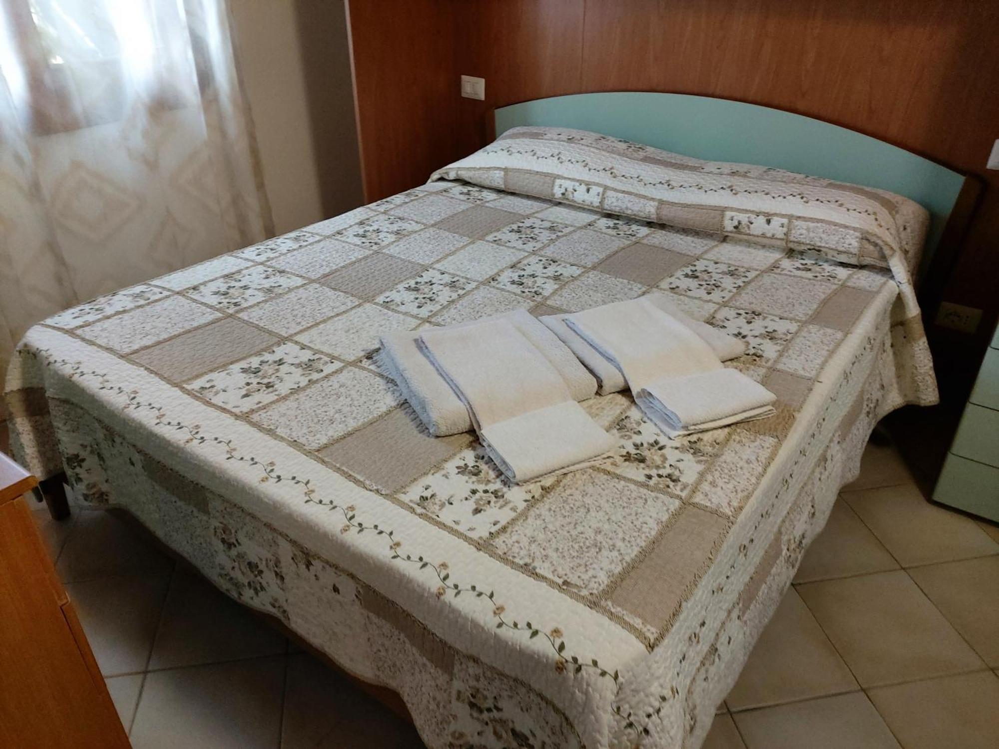 I Ginepri Guest House Ольбія Екстер'єр фото